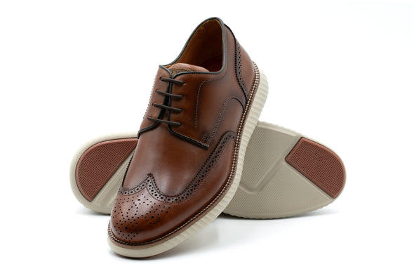 CountryAire Saddle Leather Wingtip - Whiskey