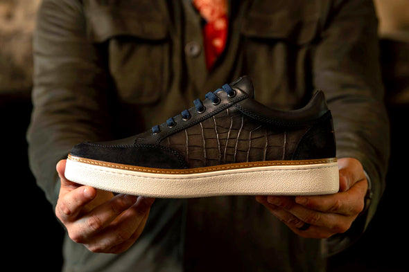 Carson Alligator Grain Sneakers - Midnight