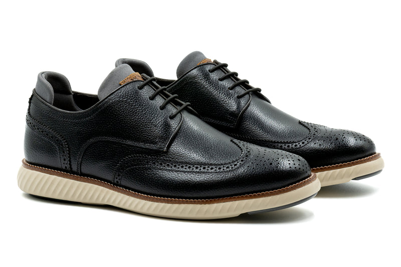 CountryAire Pebble Grain Leather Wingtip - Black