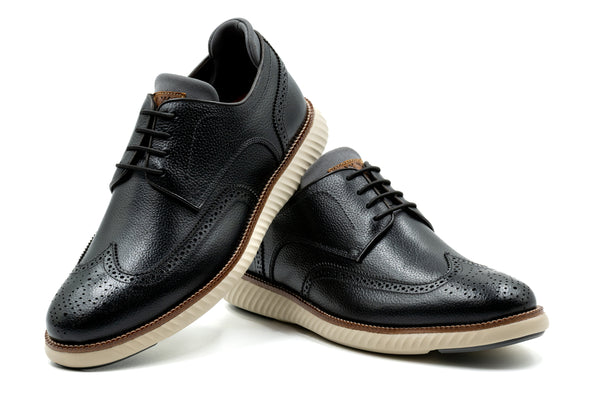 CountryAire Pebble Grain Leather Wingtip - Black