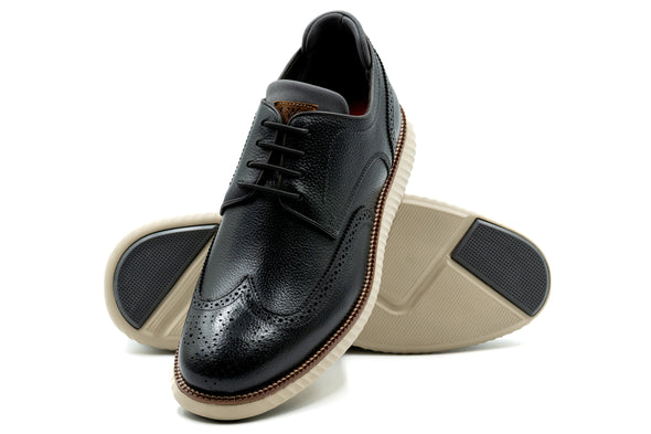 CountryAire Pebble Grain Leather Wingtip - Black