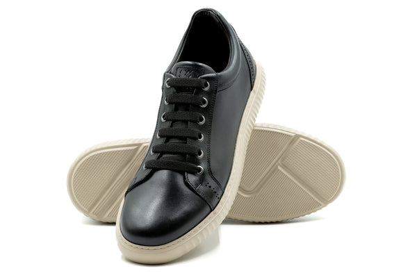 CountryAire Saddle Leather Sneaker - Black